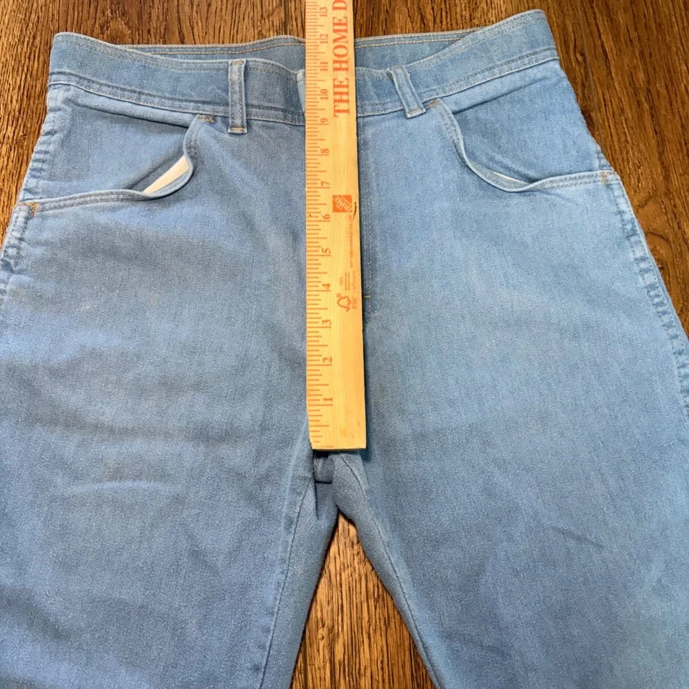 80s True Vintage Wrangler Jeans USA made Mens 30x26 Light Wash Blue Straight Leg